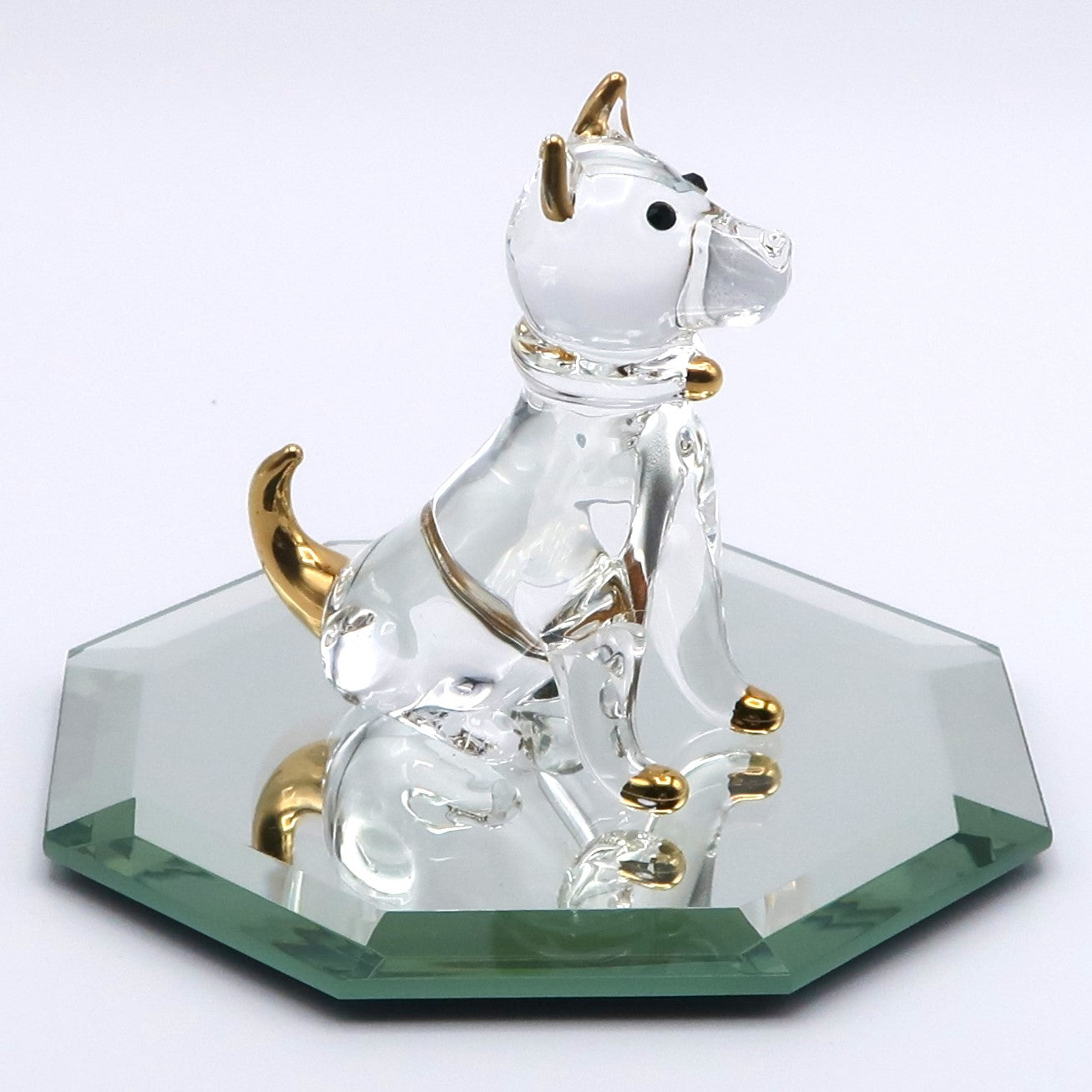 干支の置物 座っているイヌ