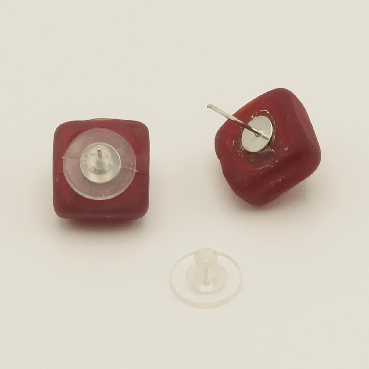 ピアス ORO/ROSSO ひし型 艶消し