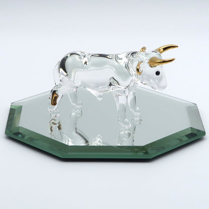 干支の置物　ウシ