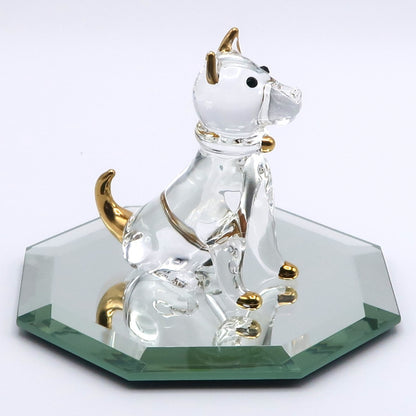 干支の置物　座っているイヌ