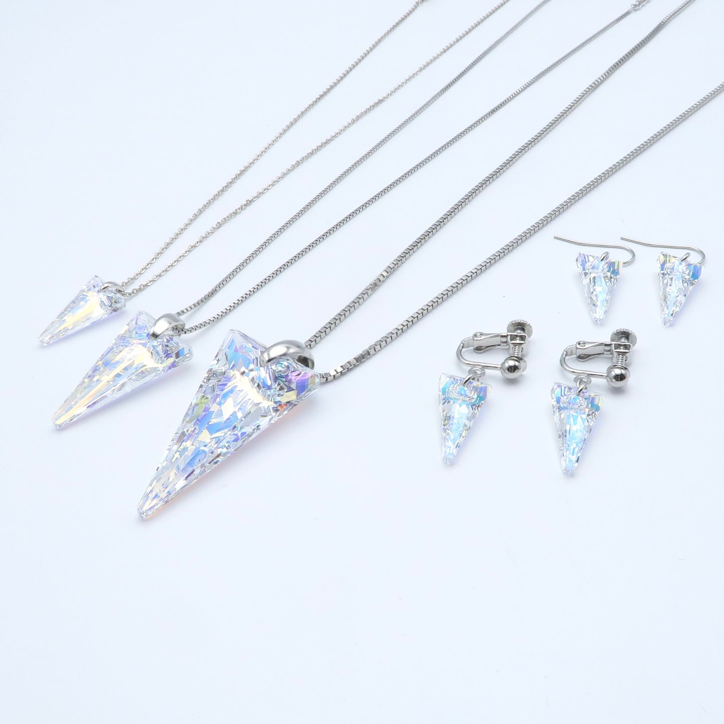 アングル ピアス